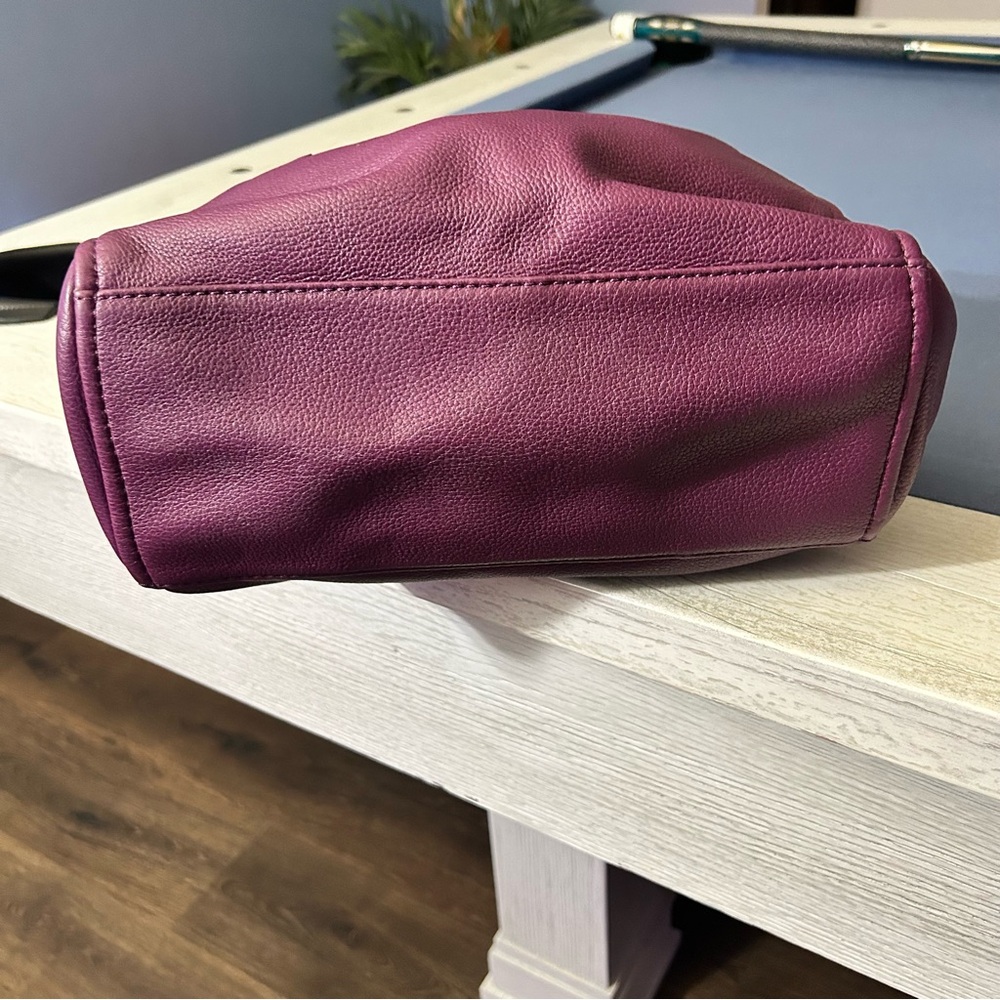 Kate Spade Pebbled Leather Cobble Hill Curtis Crossbody/Shoulder Bag. Moody Plum - Picture 6 of 15